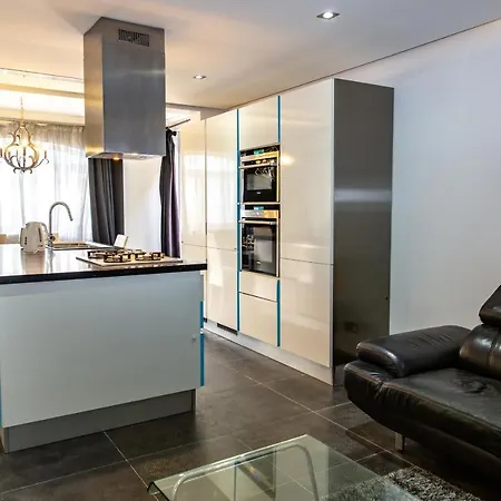 Dolmen Court Flat 10, Qawra *