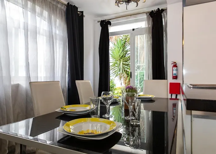 Dolmen Court Flat 10, Qawra *