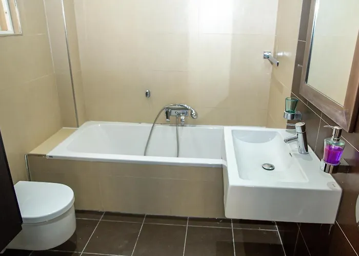 Dolmen Court Flat 10, Qawra St. Paul's Bay