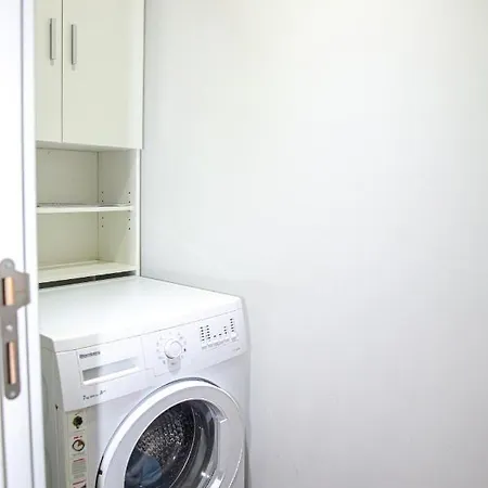 Dolmen Court Flat 10, Qawra *