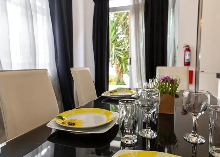 Dolmen Court Flat 10, Qawra * St Paul's Bay