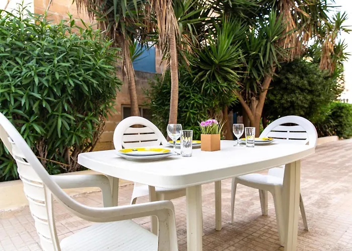 Dolmen Court Flat 10, Qawra * St. Paul's Bay