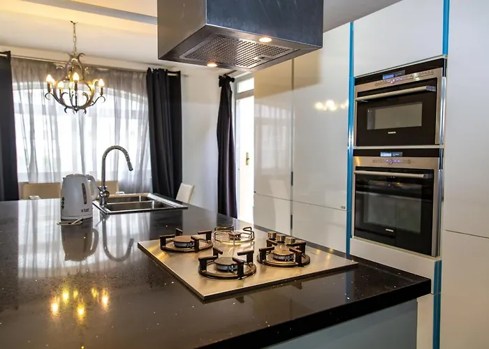 Dolmen Court Flat 10, Qawra * St. Paul's Bay