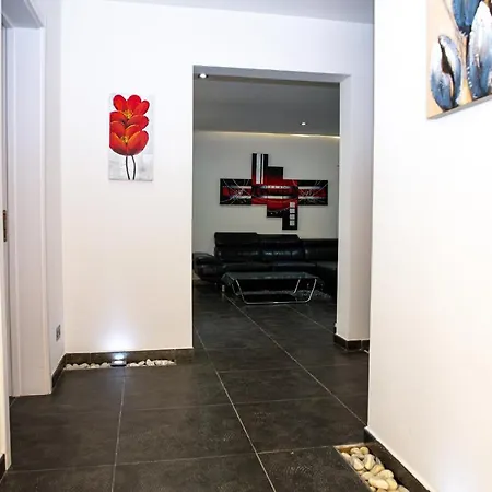 Dolmen Court Flat 10, Qawra St. Paul's Bay